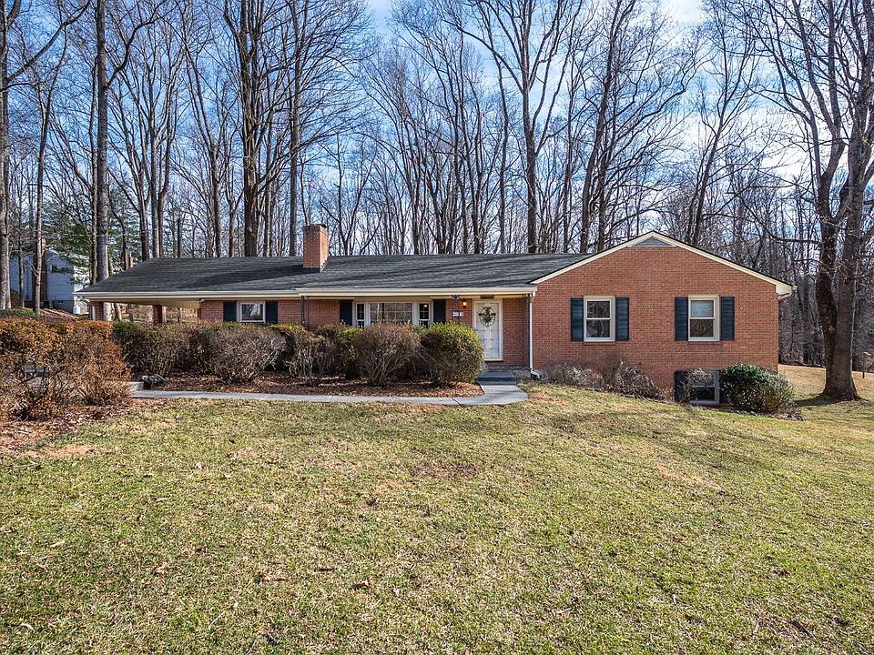 1st image of 921 Watson Pl