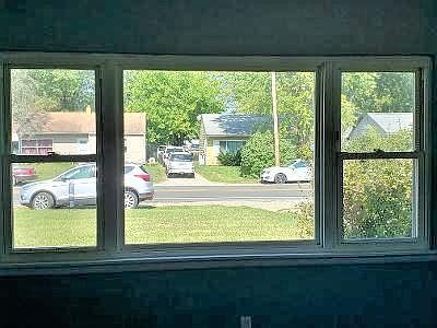 2nd image of 1735 Ferris Rd