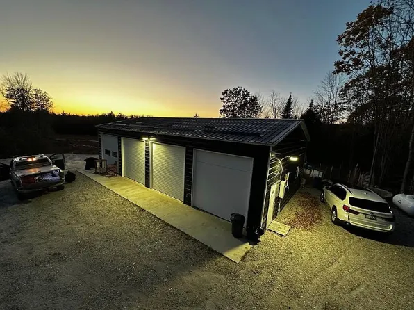 346 Bell Hill Rd, Otisfield, ME 04270