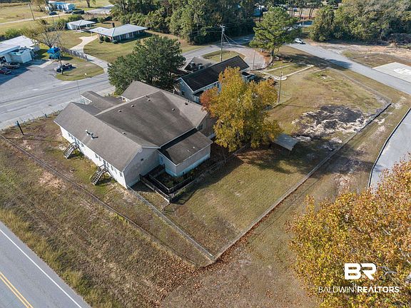 4th image of 9411 Hurricane Rd