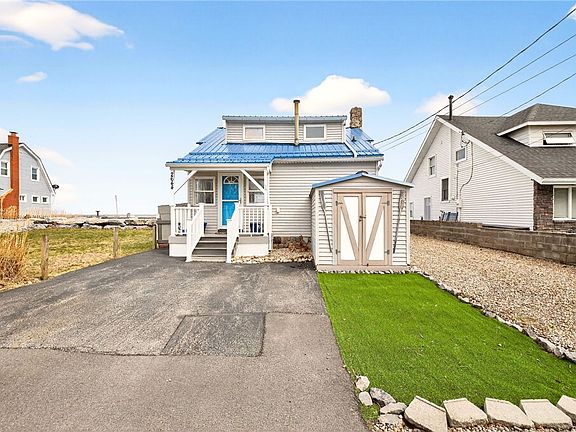 2nd image of 2644 Edgemere Dr