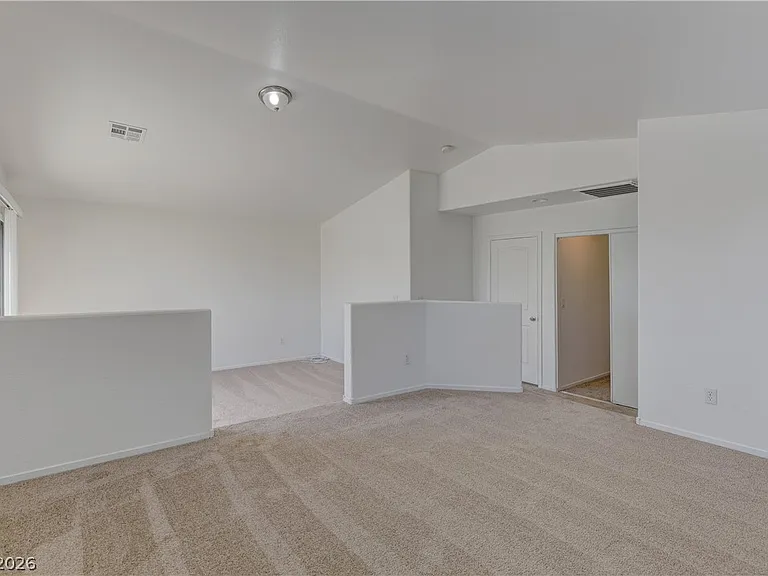 5536 Overlook Valley St — Photo 14