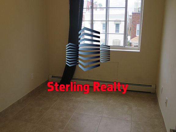 2nd image of 3158 37th St #3