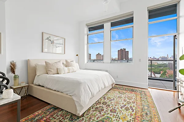 Sold by Isaacs Ganz Real Estate | media 6