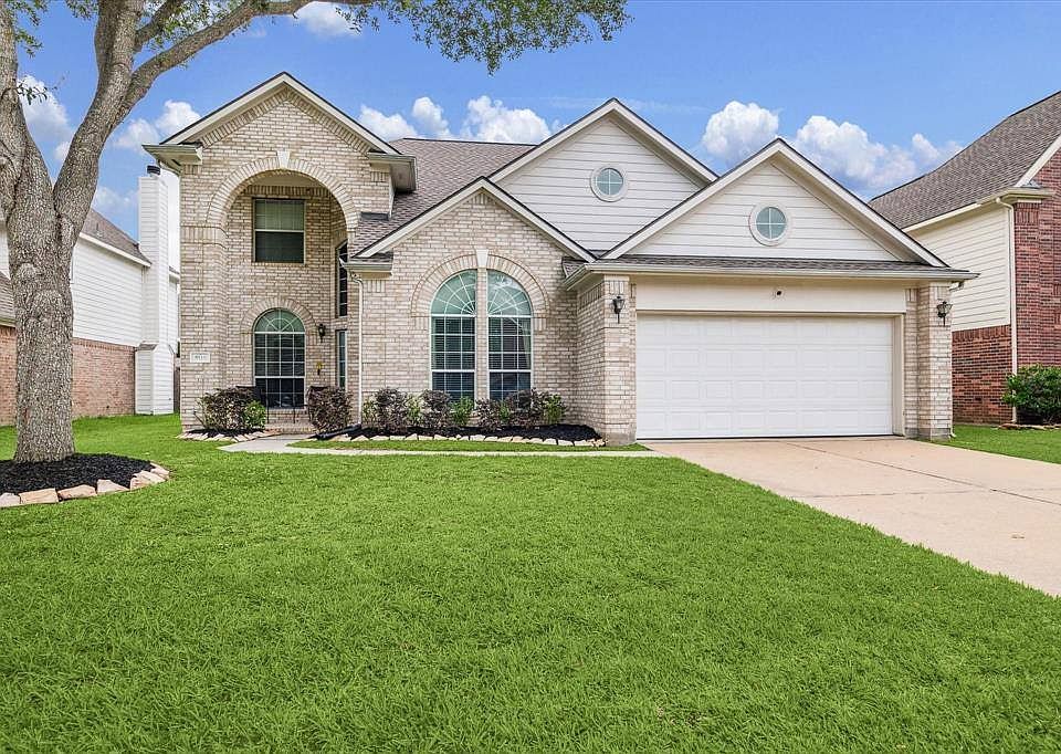 1st image of 5115 Bur Oak Dr