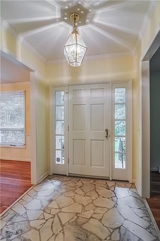 2nd image of 5809 Robert E Lee Dr