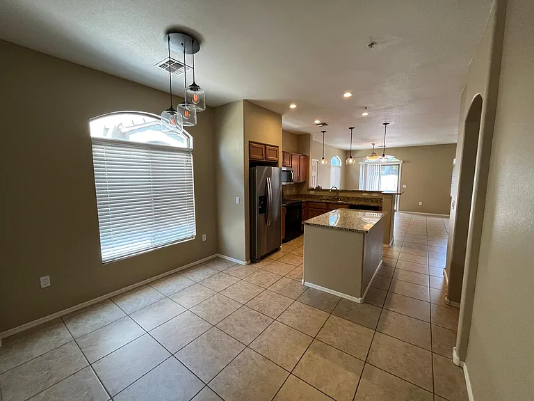 2401 E Rio Salado Pkwy #1104 — Photo 9