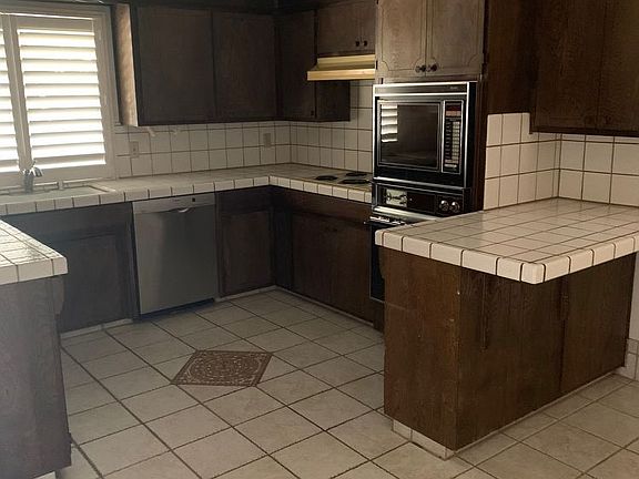 5th image of 1927 Chaparral Way