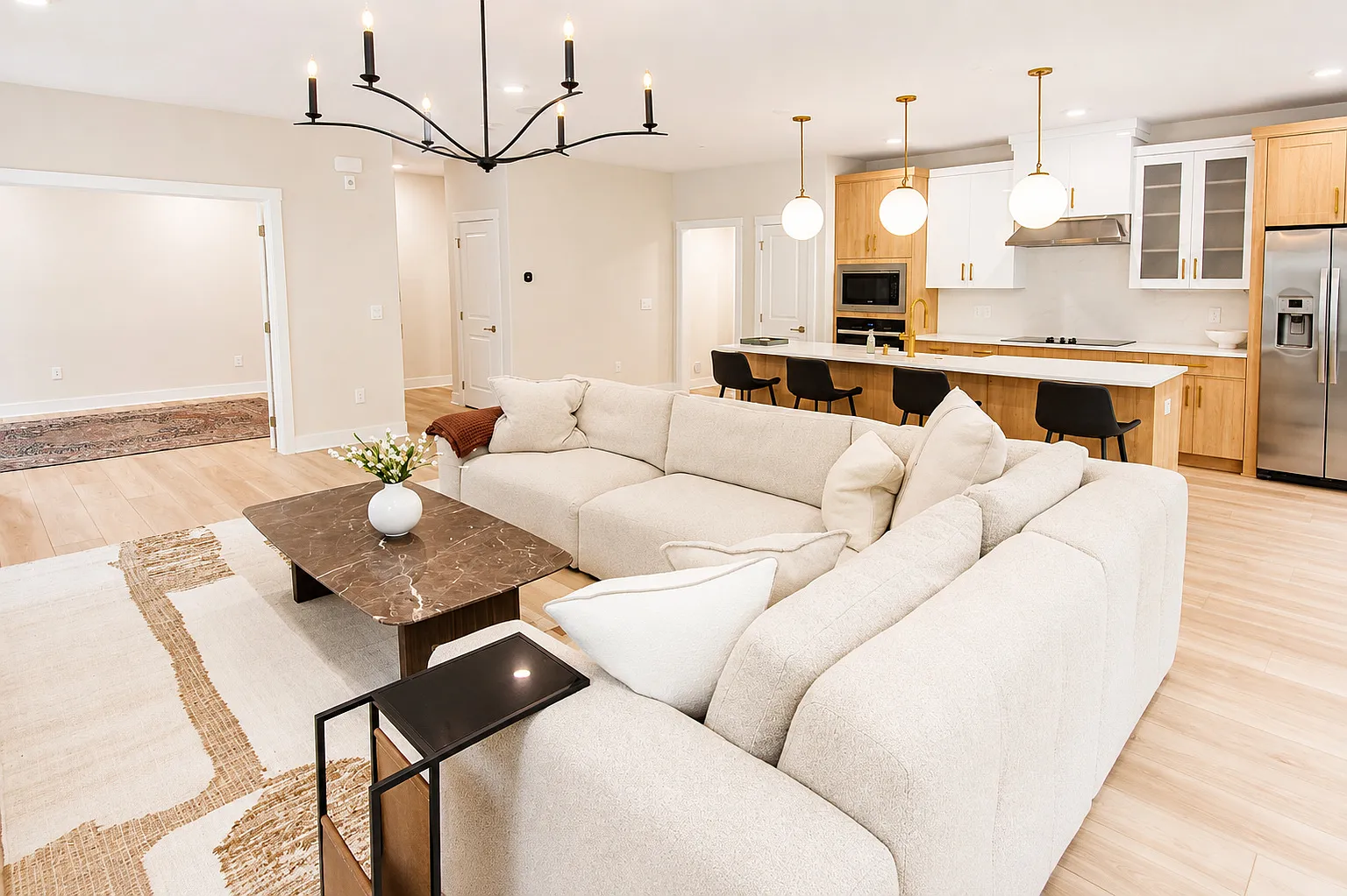 2 bed, 1835 sqft, $2,750 — Photo 3
