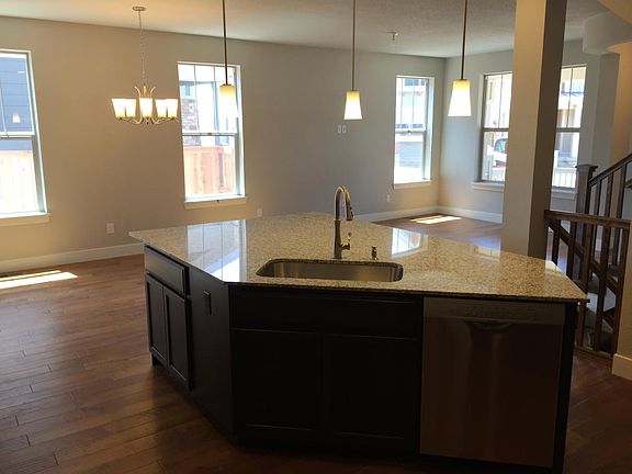 4th image of 5162 Yosemite Way