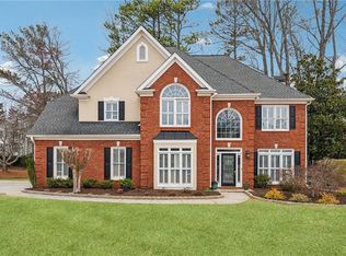 2020 Knightsbridge Way, Alpharetta, GA 30004