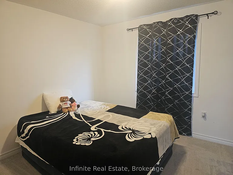 14 Doc Lougheed Ave — Photo 13