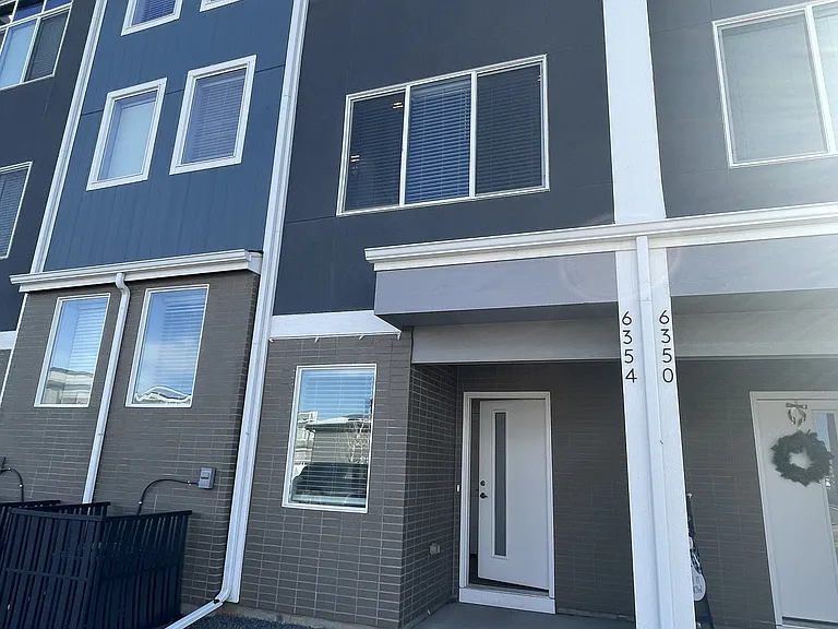 The Rowhomes at Greyhound Park — Photo 38