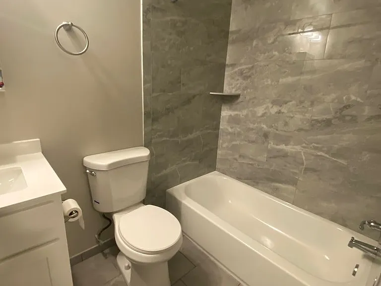 1118 Lafayette Ave — Photo 14