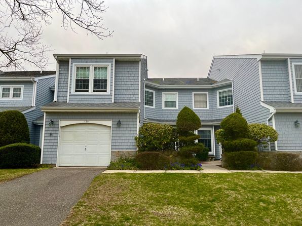 120 Lakebridge Dr N