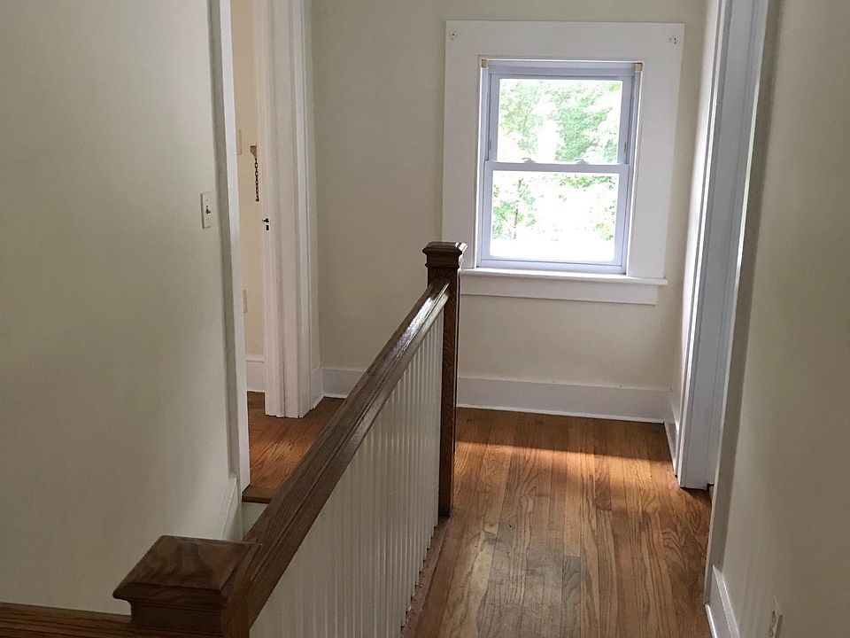 UPSTAIRS HALLWAY