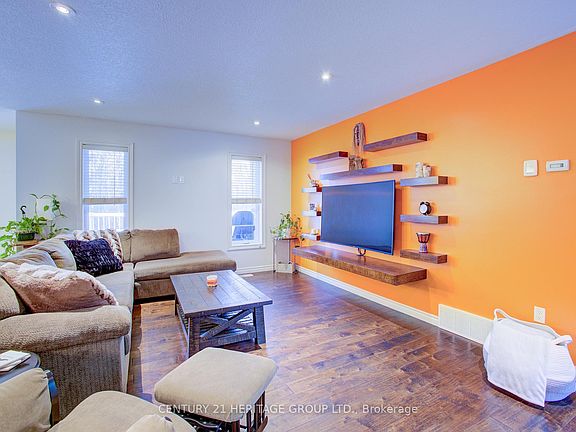 5th image of 109 Tuffy Macdougall Ct