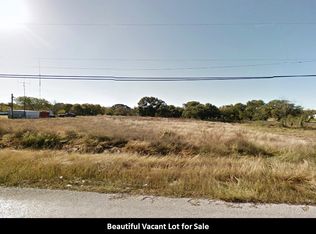 3818 New Mathis Rd, Elmendorf, TX 78112