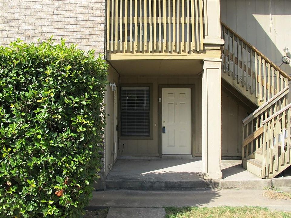 1st image of 11304 Nicole Cv APT B