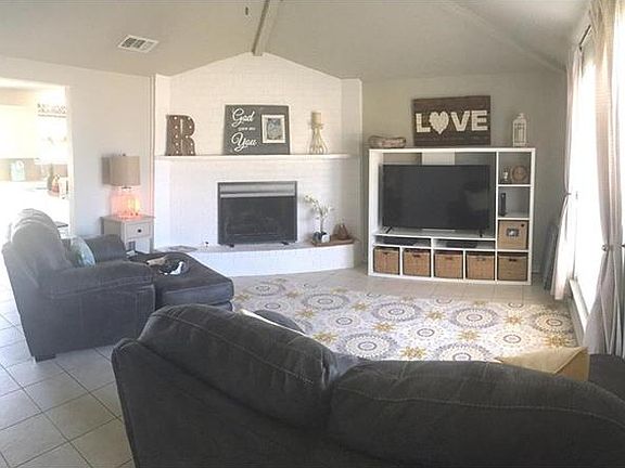 2nd image of 308 Apache Dr
