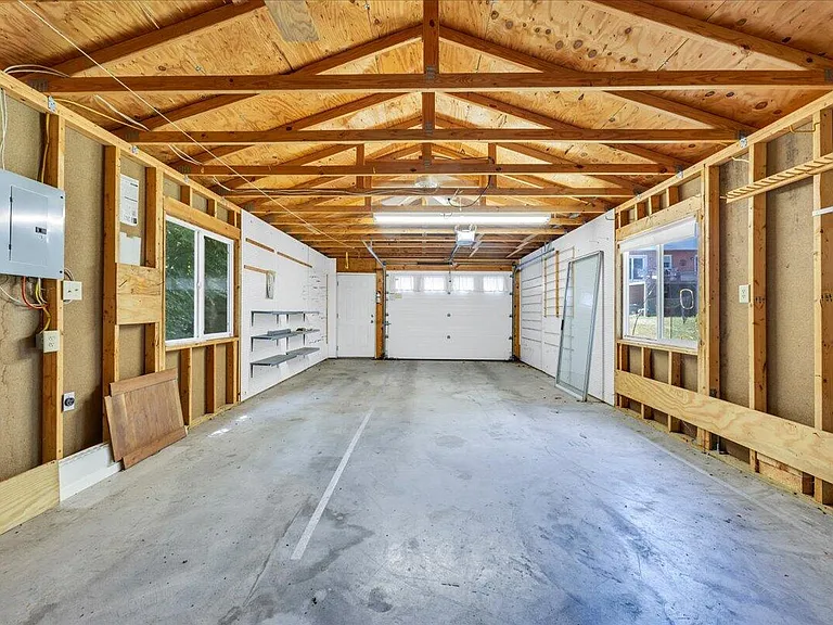 1814 Pelham Dr — Photo 43