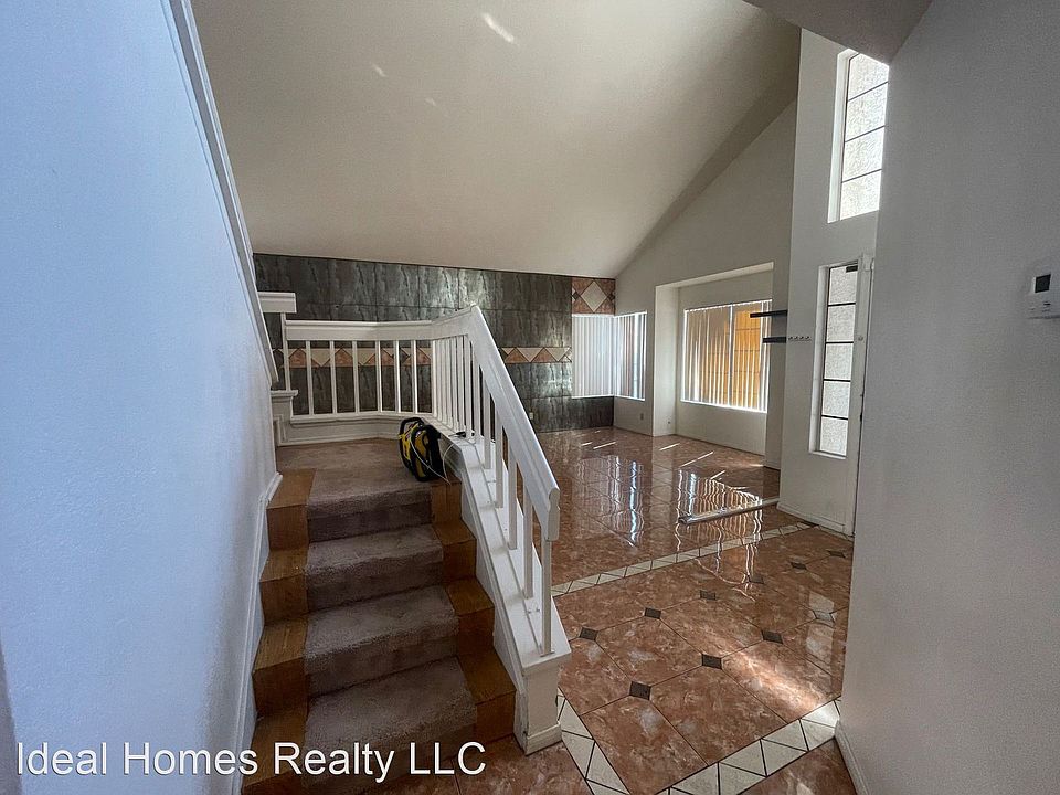 1st image of 6724 Quinella Dr #6724