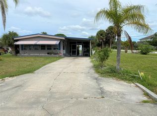 2050 Willow Ave, Englewood, FL 34224