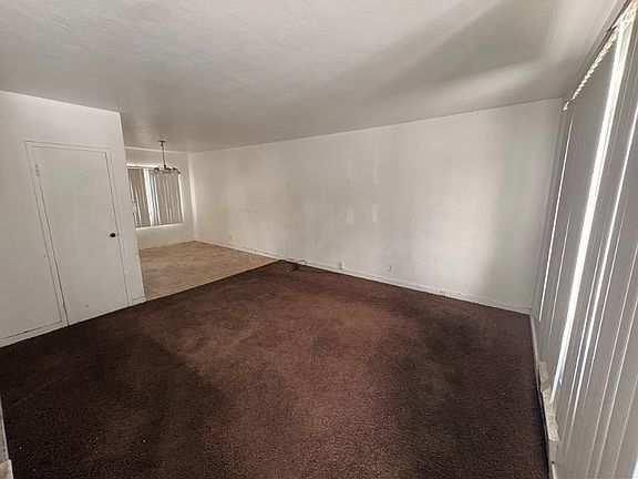 4th image of 919 N Prairie Ave