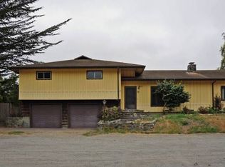 735 Walnut Dr, Rio Dell, CA 95562