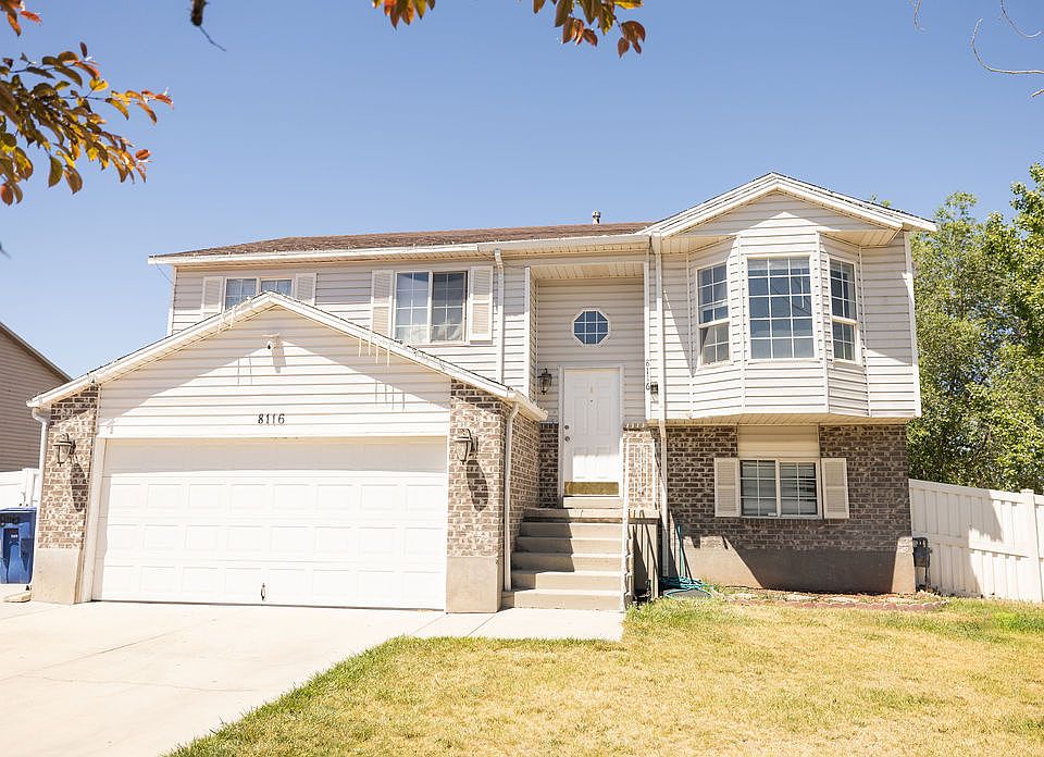 1st image of 8116 W Meadow Vista Ct