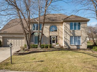 1475 White Eagle Dr, Naperville, IL