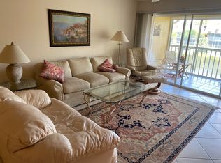 1190 Yesica Ann Cir #B-205, Naples, FL 34110