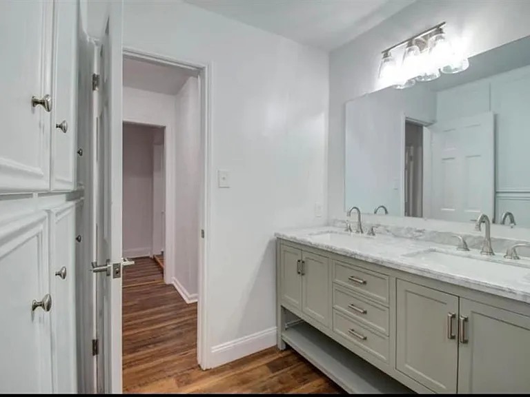 17211 Rolling Creek Dr — Photo 7