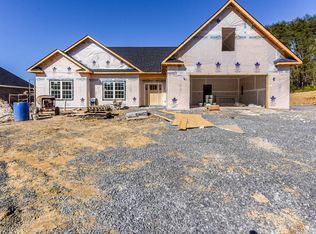 652 Berrywood Dr, Maryville, TN 37801