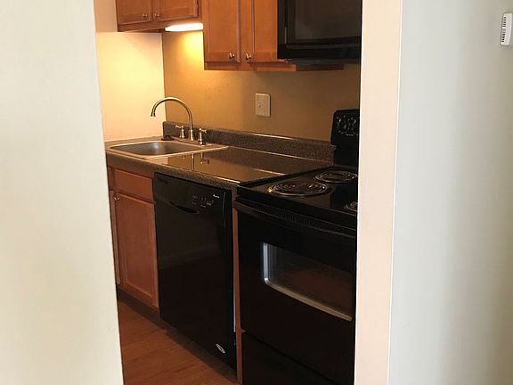 5th image of 8890 Royal Manor Dr #101-101-88