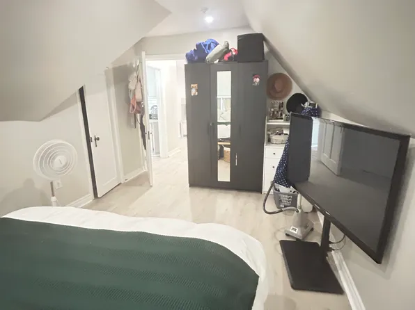 262 James St S, Hamilton, ON