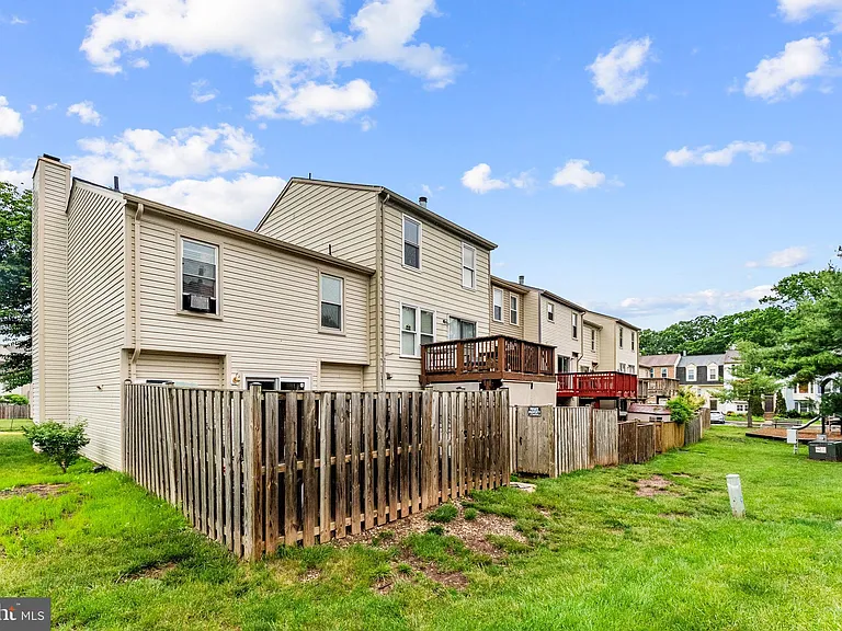 7302 Rokeby Dr — Photo 38