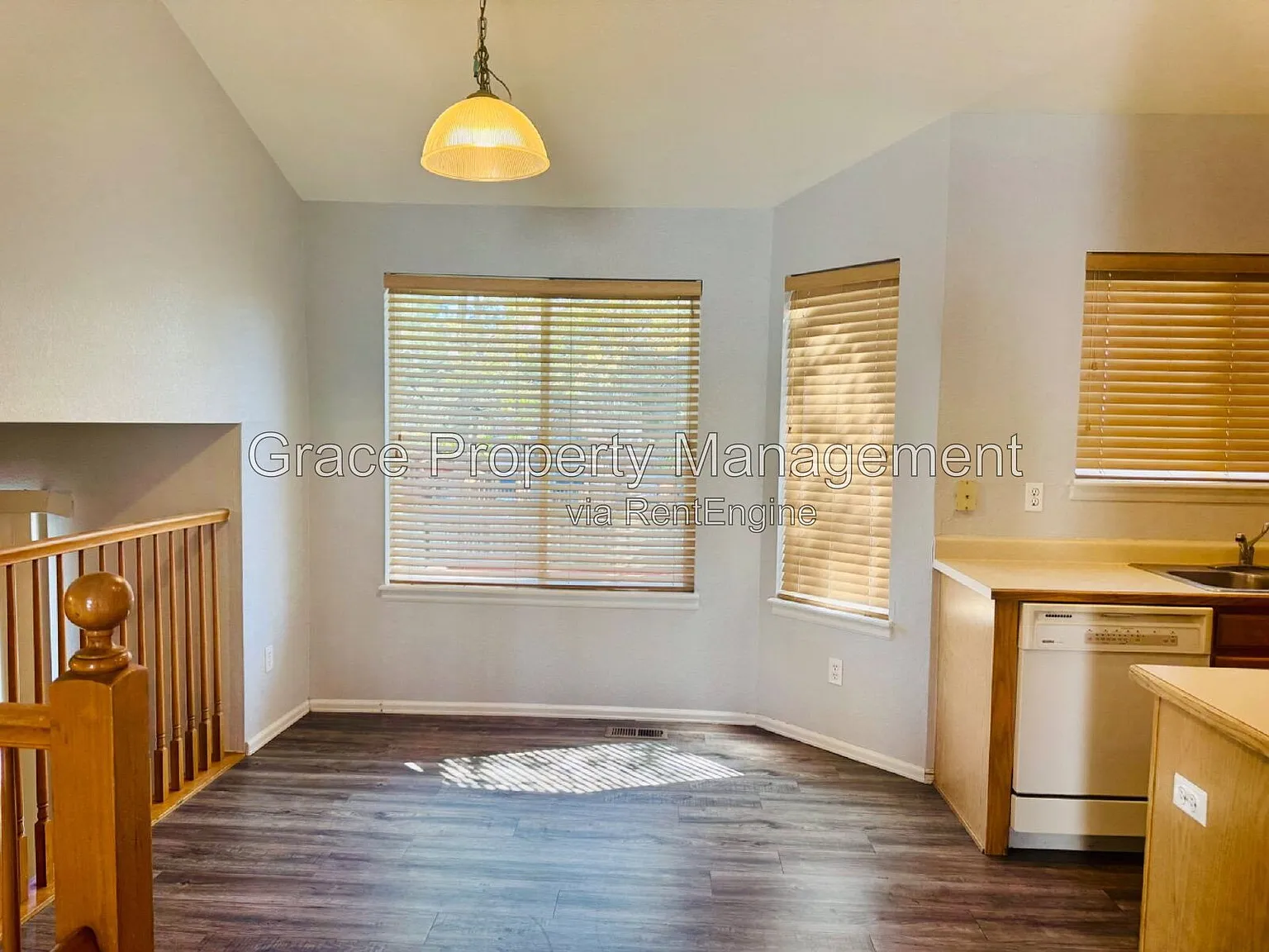 3 bed, 2.0 bath, 1443 sqft, $2,395 — Photo 4