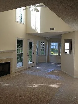 Livingroom-Nook_05092022