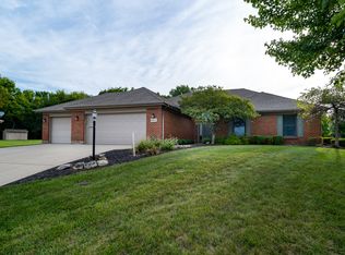 8854 Stonehill Ct, Springboro, OH 45066