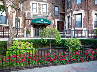 2 Spruce St APT 1, Great Neck, NY 11021