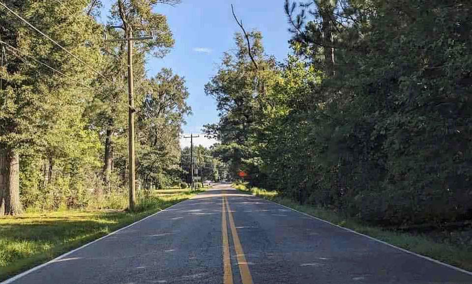 2nd image of 5514 White Oak Rd