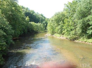 2393 Falling Rock Dr, Arrington, VA 22922