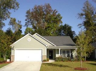 40 Shadow Moss Dr, Beaufort, SC 29906
