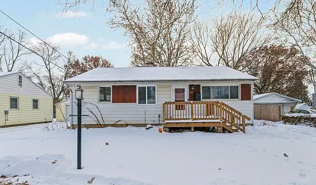 1511 Paula Dr photo 1