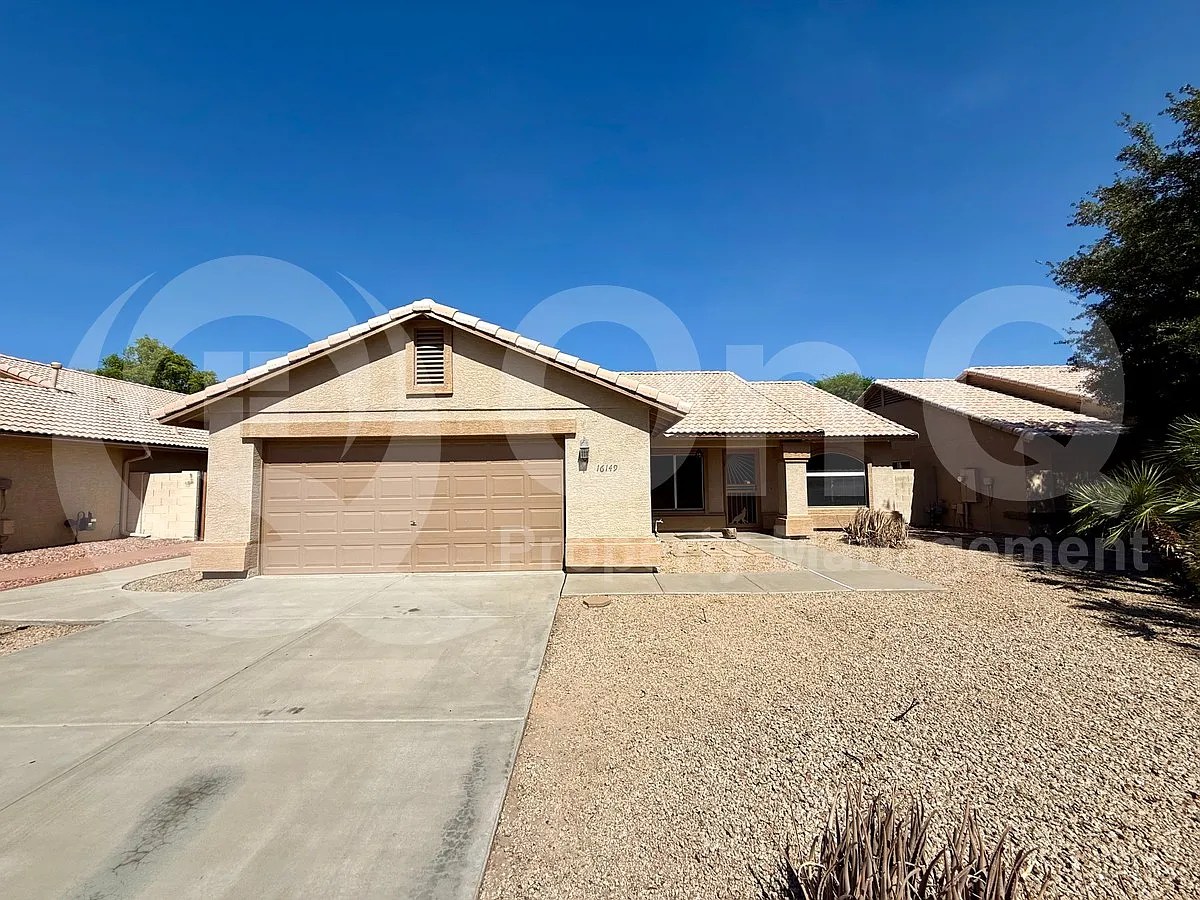 4 bed, 2.0 bath, 1737 sqft, $2,100 — Photo 4