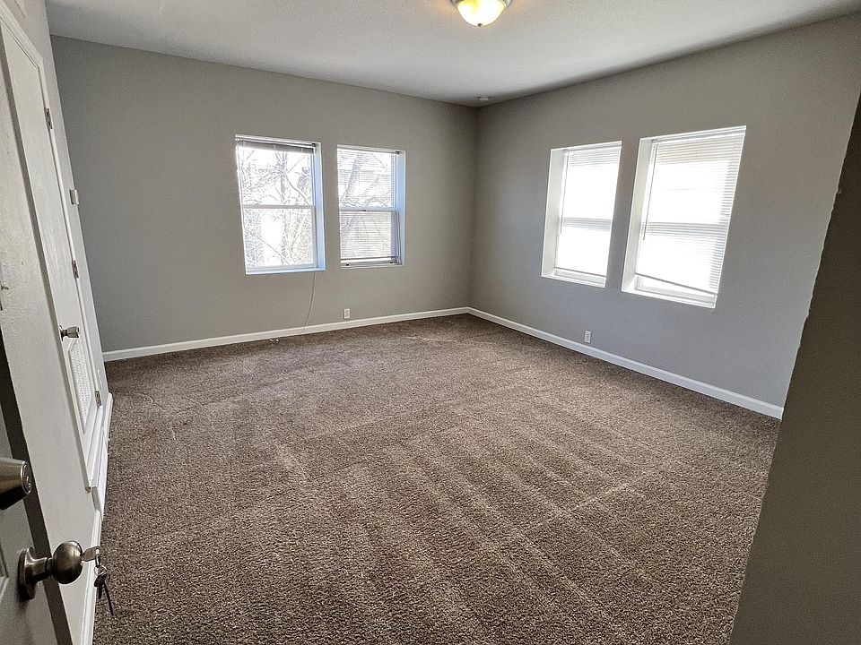 1st image of 1305 E Armour Blvd APT 307