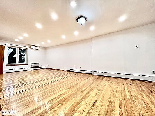 2nd image of 171 Meserole Ave #2