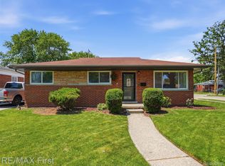 24307 Teppert Ave, Eastpointe, MI 48021