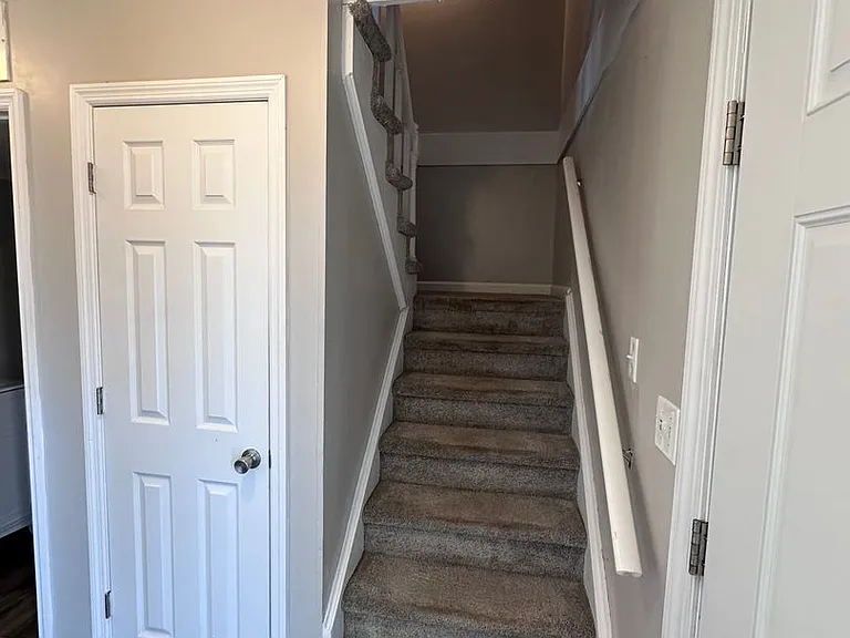 1124 Weston St — Photo 15